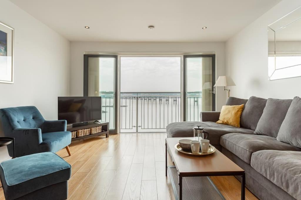 Lux Waterfront 2 Bed Apt, V&A 10Min Walk, St Andrew'S Golf 25Min Drive 邓迪 外观 照片